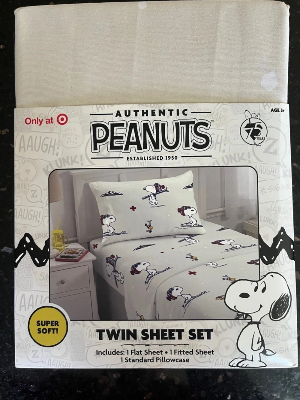 Peanuts Snoopy Ski Print in light gray Sheet Set
